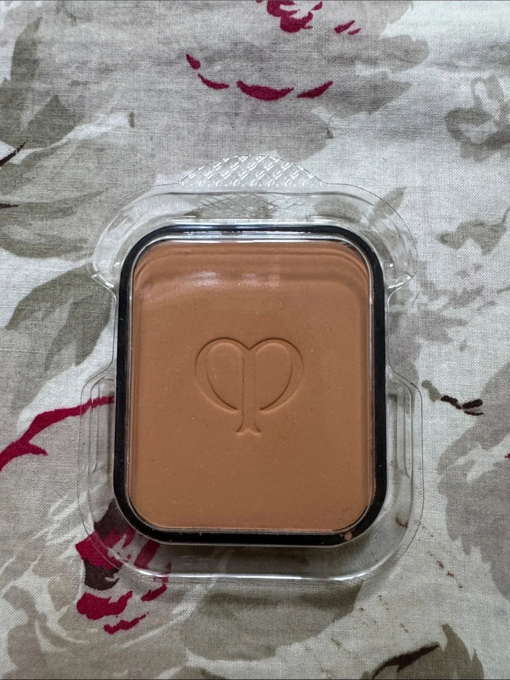 Radiant Powder Foundation – Refill O60